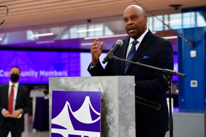 DIA executives paid more to fly to Spain than some luxury travel options for the ultra-wealthy (Editorial)